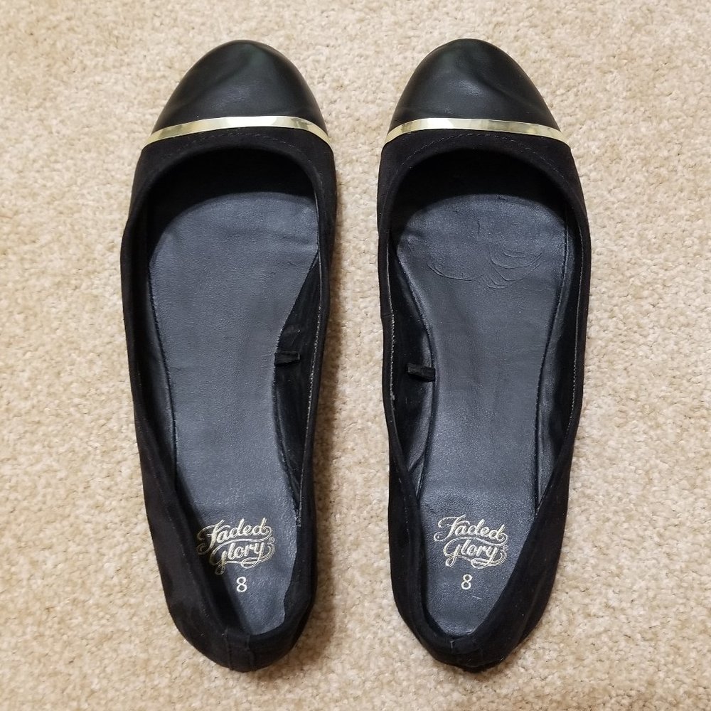 ❤️ Women's Faded Glory Black Flats w/ Metallic Gold Band - Size 8